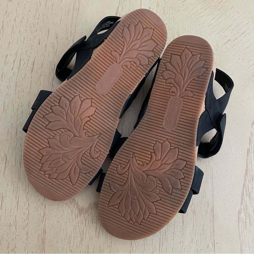 EuroSoft by Sofft Gilby Black Triple Strap Wedge Sandals 10W wide - Picture 5 of 11
